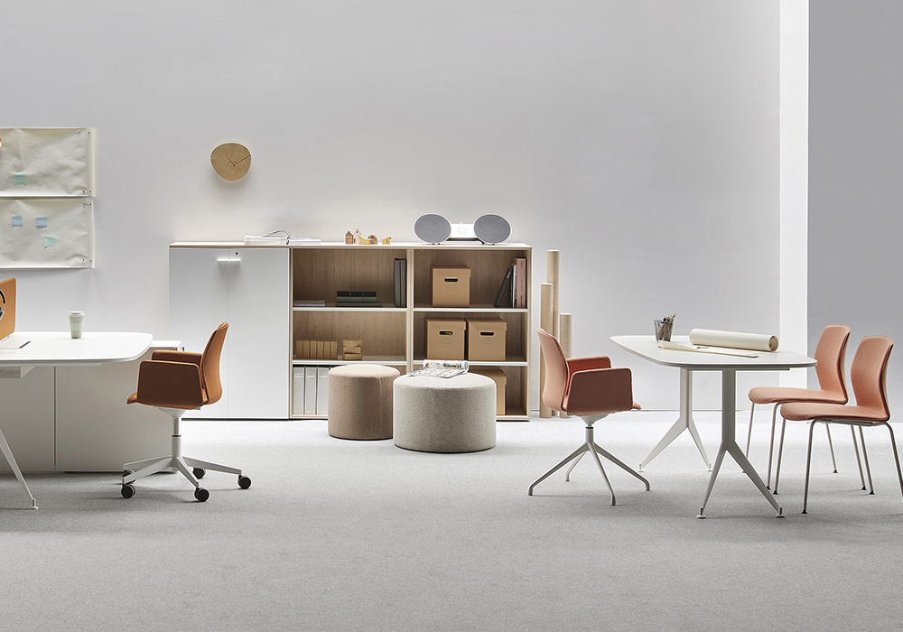 Kabi-Armchair_3.jpg
