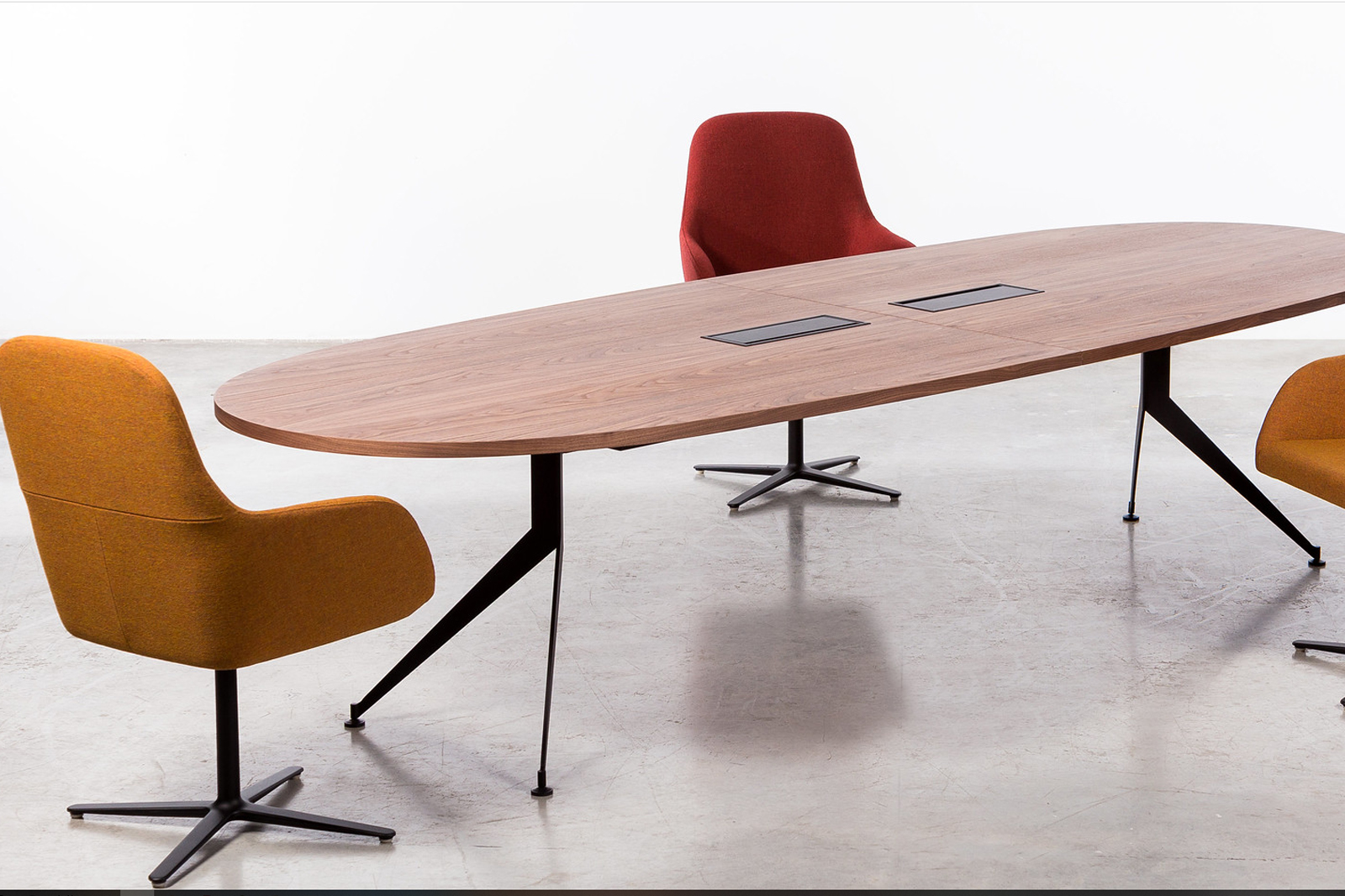 Meeting-room-boardroom-table_usoa_akaba_5.jpg