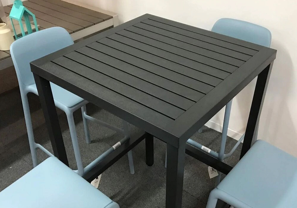 Table_Nardi_Cube_3.jpg
