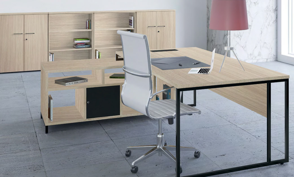 executive-desk_STRICTO_im-2.jpg