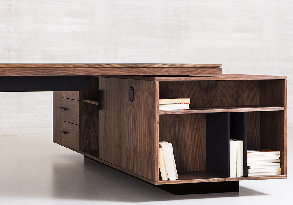 executive-desk_bat_6.jpg