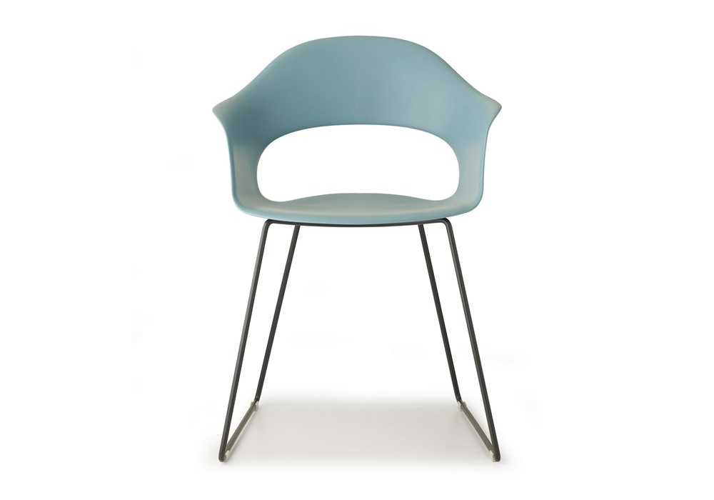 scab_LadyB_outdoor-chair_1.jpg