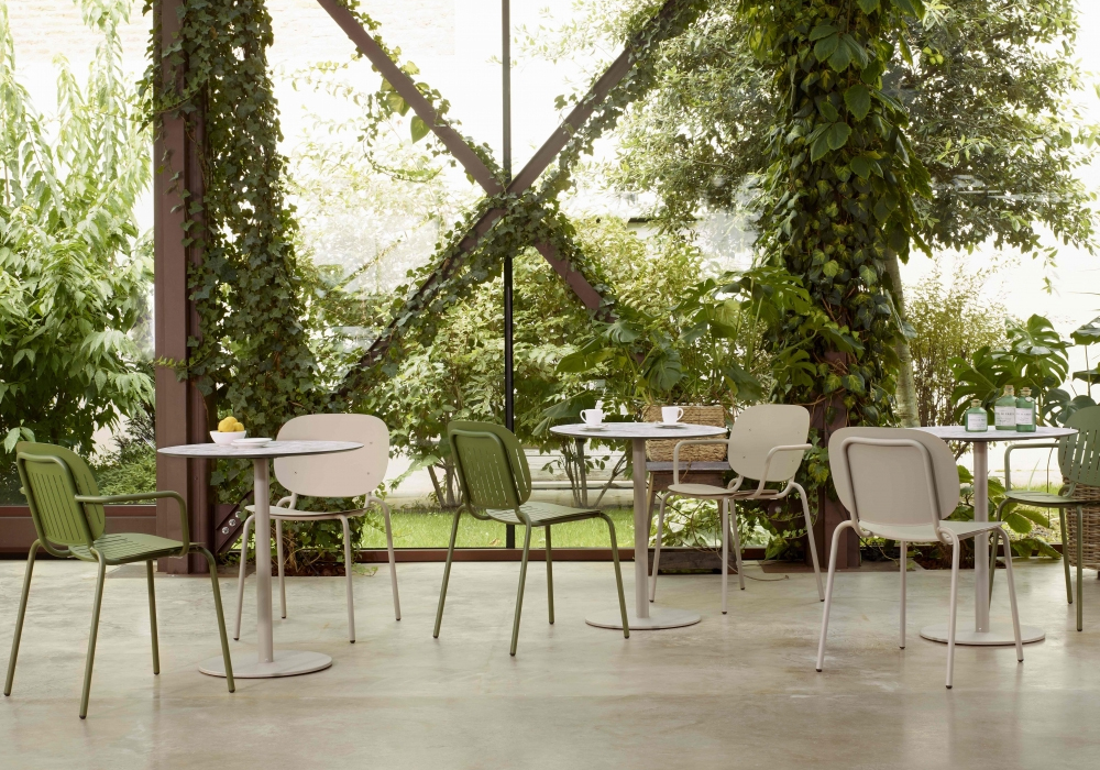 tiffany_table_4.jpg